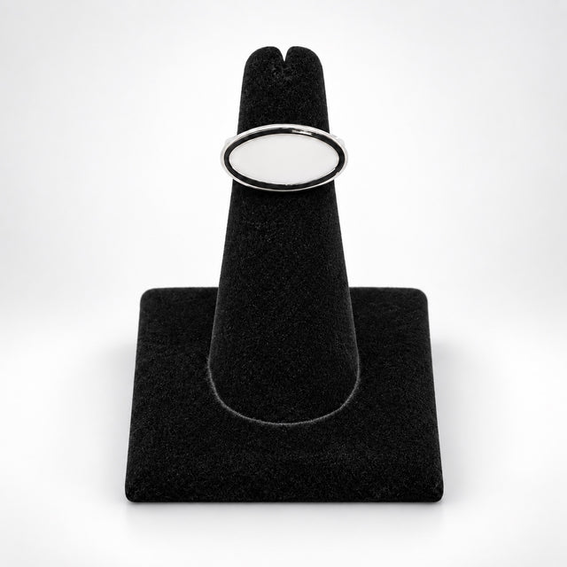 Single Finger Ring Display - Black Velvet front view